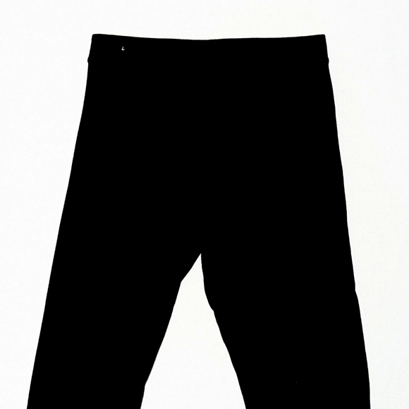 PINK VS | Yoga | Leggings | Fishnet Paneling on Leg - Picture 3 of 6